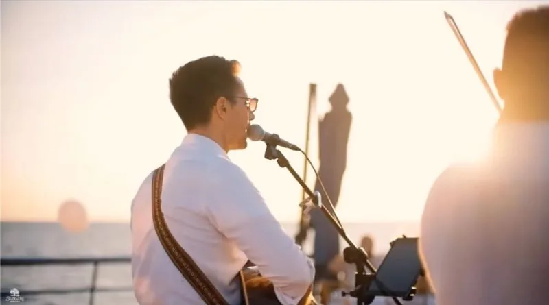 Stelios Antoniou acoustic sunset wedding performance