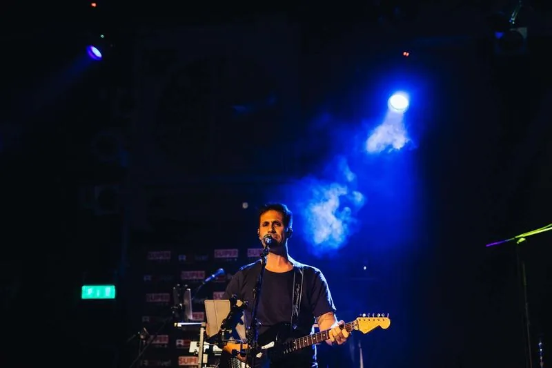 Stelios Antoniou blue stage lights concert Cyprus